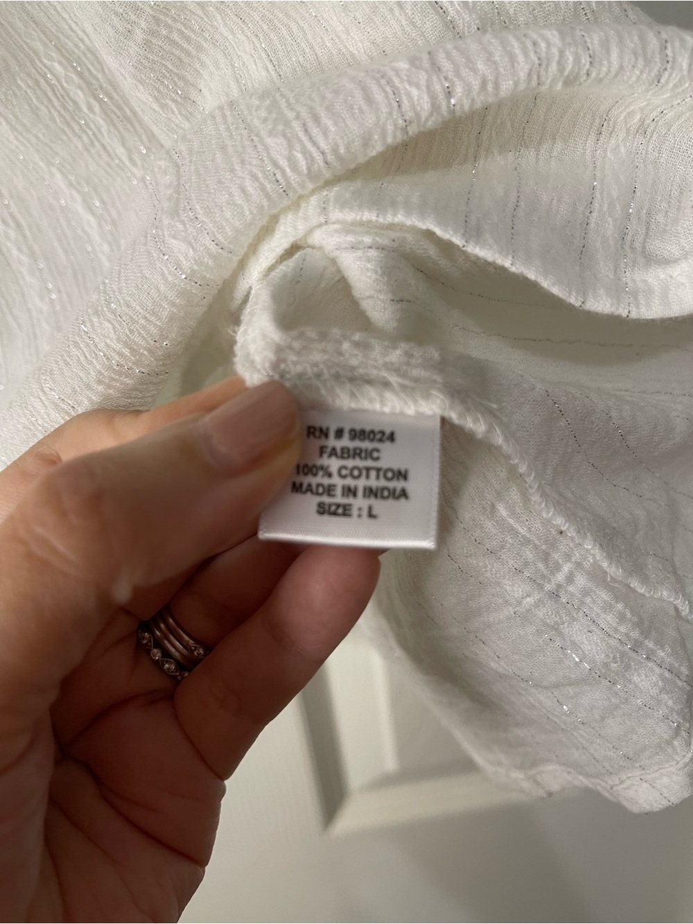 White Cotton Silver Metallic Design Textured Preppy Top size Large - Picture 7 of 8